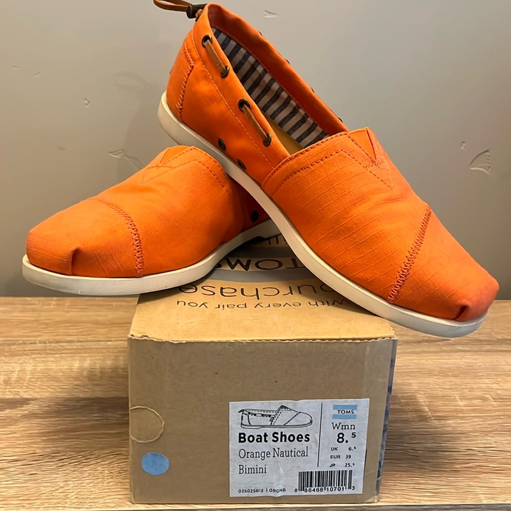 Toms